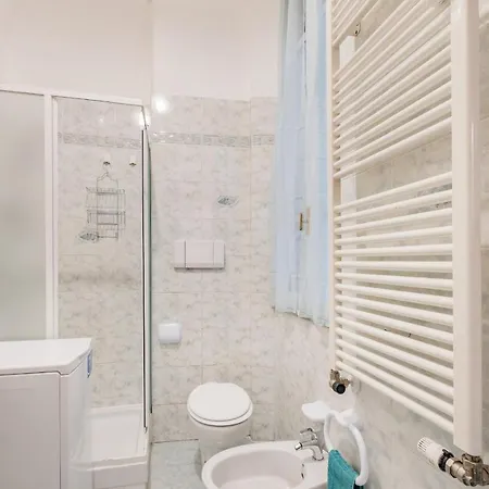Lovely 2 Bed Flat In San Giovanni * Roma
