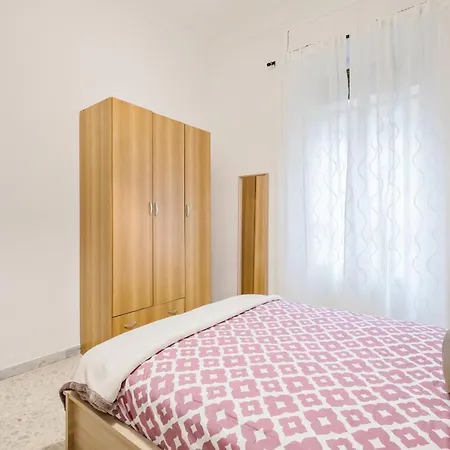 Apartamento Lovely 2 Bed Flat In San Giovanni *