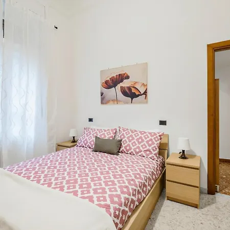 Lovely 2 Bed Flat In San Giovanni *